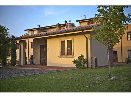 Borgo Di Pomaia Appartement Buitenkant foto